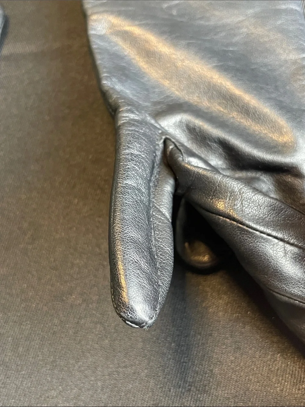 Vintage Black Leather Gloves embroidered size 6 1/2 WPL 9522 classic women’s